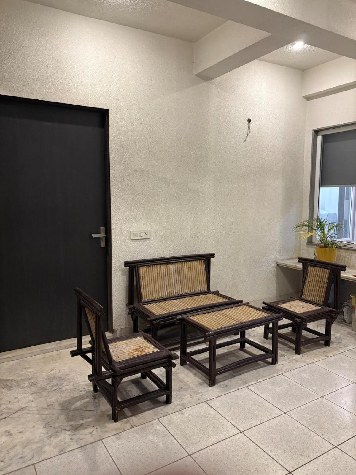 Reside Apartment